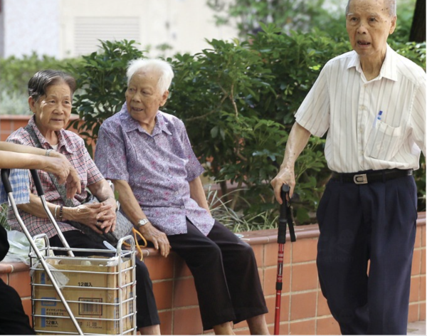 內地人移居香港讚爆8大細節！港鐵免安檢/呢項福利深圳家長最羨慕