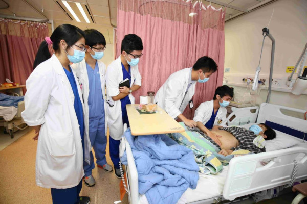 內地人移居香港讚爆8大細節！港鐵免安檢/呢項福利深圳家長最羨慕