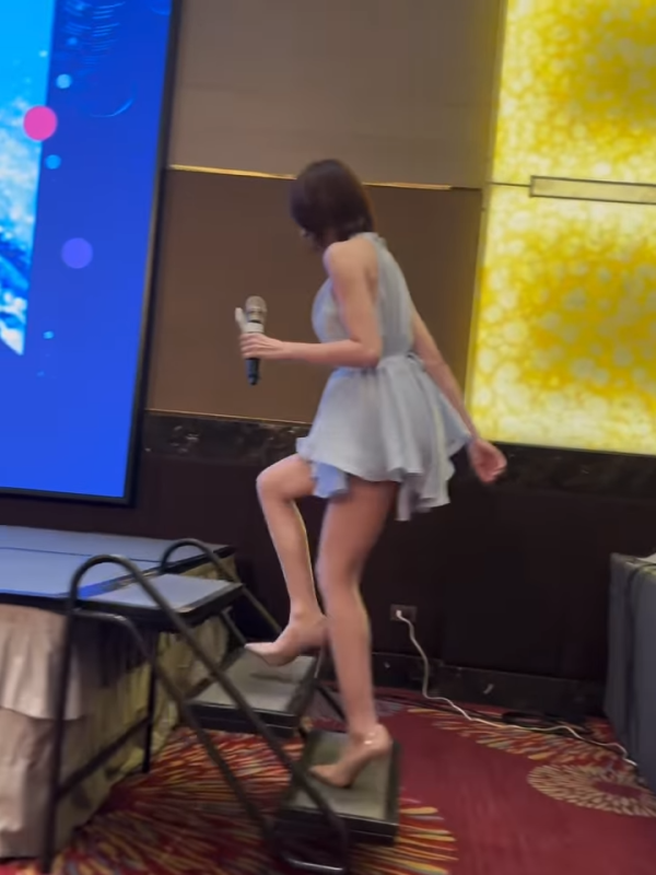 林明禎透視胸晒白滑長腿瀕臨走光!魔鬼身材再進化根本「胸以下全是腿」