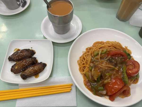 對於餐廳即將結業,不少熟客最不捨店內多款招牌菜式,特別是鮮茄燴意粉恐成絕響。圖片來源:Facebook@黃埔人‧紅磡人‧土瓜灣人