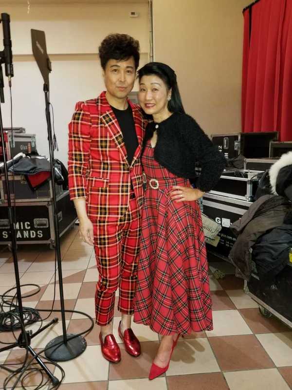 中年好聲音4｜前無綫金牌司儀攜妻由多倫多飛返港 力撐「中4舞王」鄭家聲：我睇住佢大