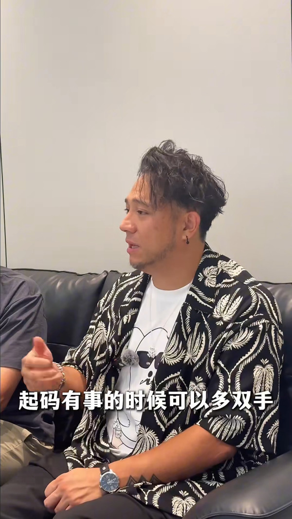 張致恒親揭一原因財困仍狂生4個仔！激罕公開多謝老婆雯雯：都係由佢控制