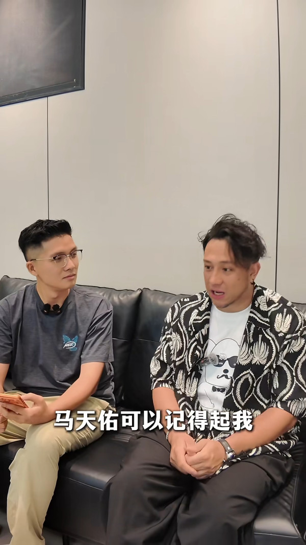 張致恒親揭一原因財困仍狂生4個仔！激罕公開多謝老婆雯雯：都係由佢控制