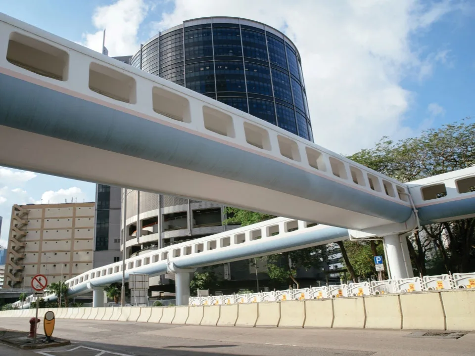 偉業街行人天橋（來源：旅發局）