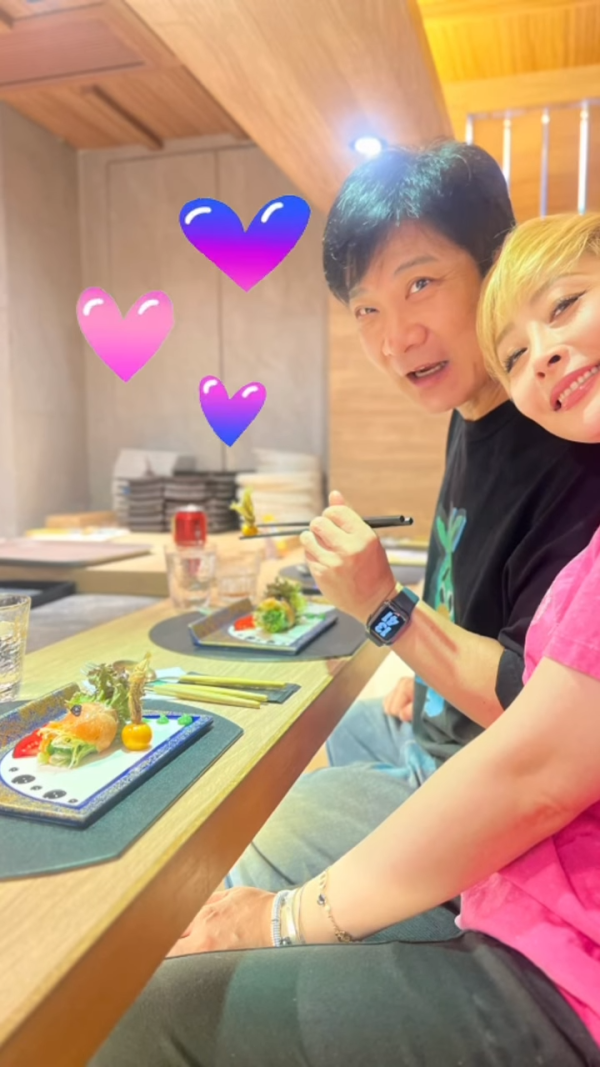 錢嘉樂兩囡囡近照顏值驚艷蛻變美少女！大女暴風成長染綠髮時尚氣質滿瀉