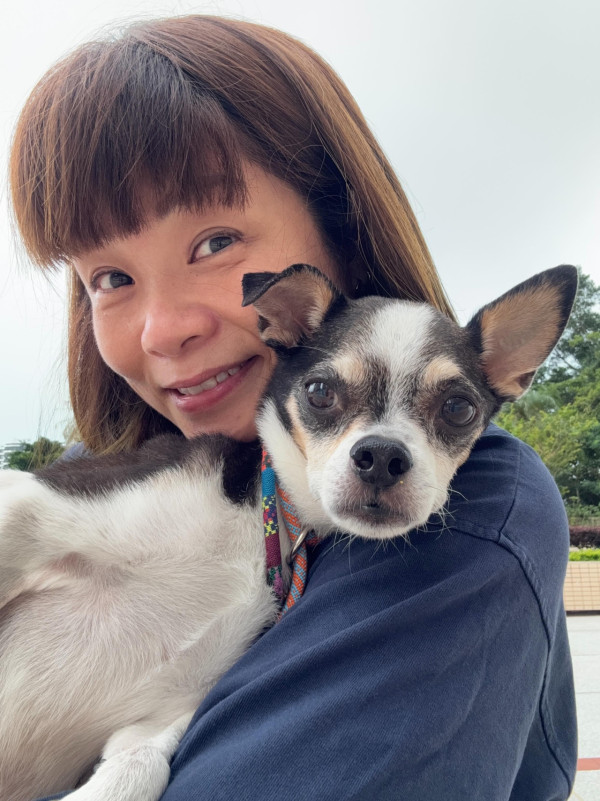 小儀悲痛撰長文痛失細佬佬離世！晒黑白合照淚別：安然接受生命最尾