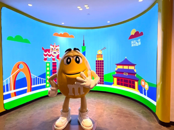 廣州北京路M&M’S旗艦店打卡攻略！彩虹玻璃牆、自選M&M'S牆、多款限定周邊 
