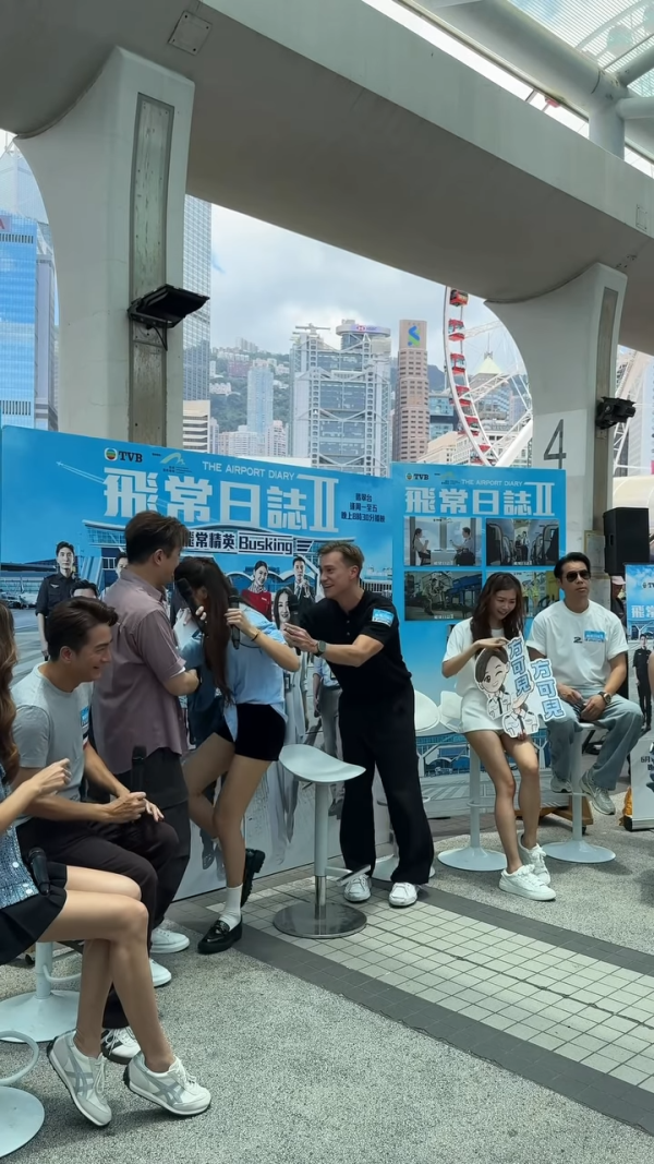 戴祖儀遭撞崩門牙痛到即時死掩嘴！兇手係呢位靚仔小生 一分手即許承諾負責任