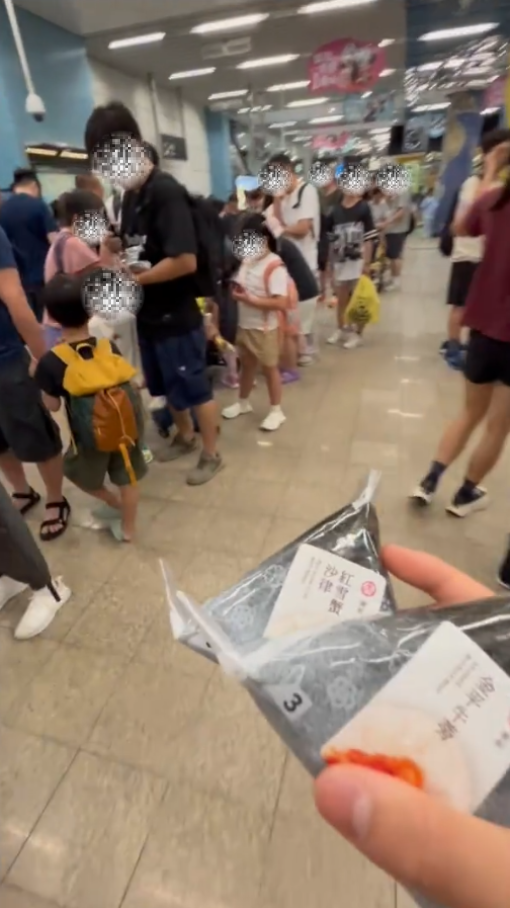 海洋公園站爆超長人龍！集體瘋搶$12飯糰 網民揭入園前慳錢絕招