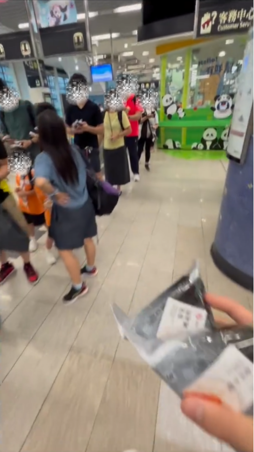 海洋公園站爆超長人龍！集體瘋搶$12飯糰 網民揭入園前慳錢絕招