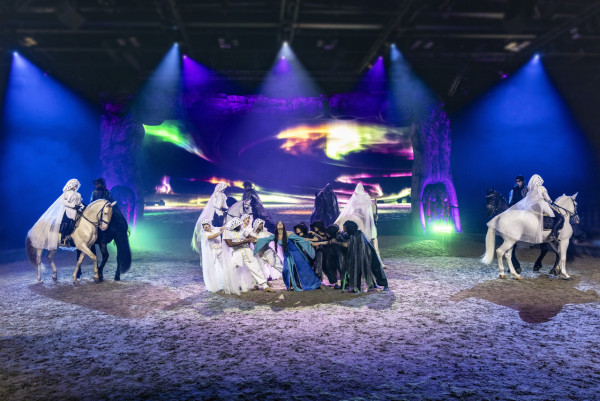 歐洲殿堂級魔幻馬術劇場《CAVALLUNA》來港舉行亞洲首演！9月啟德隆重上演！限定8場／54匹歐洲名駒