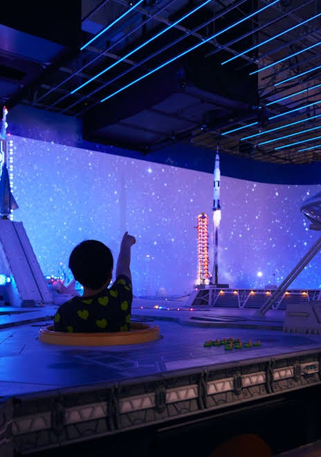 東京迷你世界博物館(圖片來源:smallworlds.jp) 東京室內景點|8大下雨天必去打卡位!豐洲teamLab光影展、亞洲最大微縮模型世界