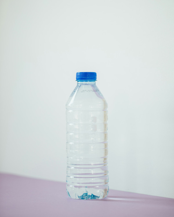 酷热天气行山(来源:Unsplash)