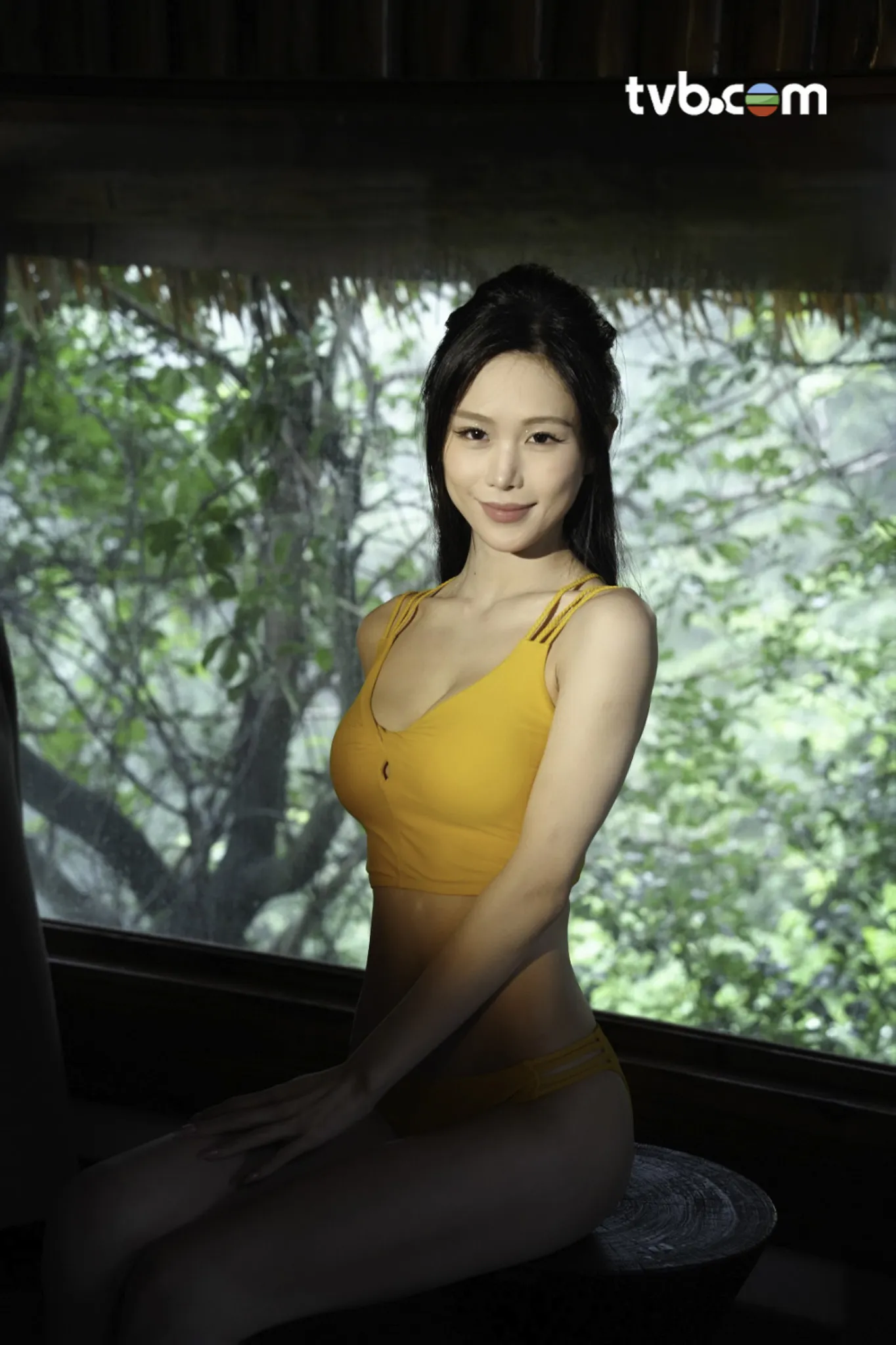 香港小姐2026丨12強候選佳麗三圍體重背景大起底!首批泳衣照真實身材一覽無遺