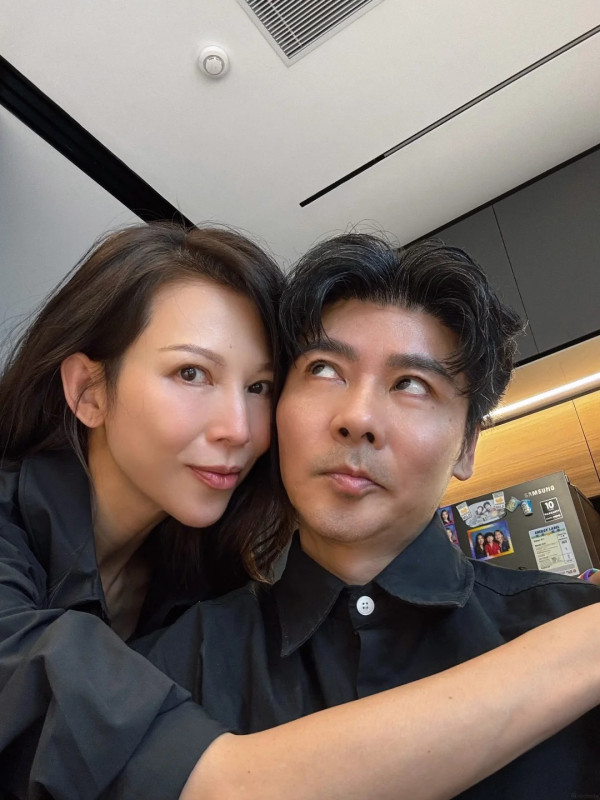 蔡少芬一家五口馬爾代夫度假被捕獲！張晉與愛女當眾有一親密舉動捱轟父愛越界？