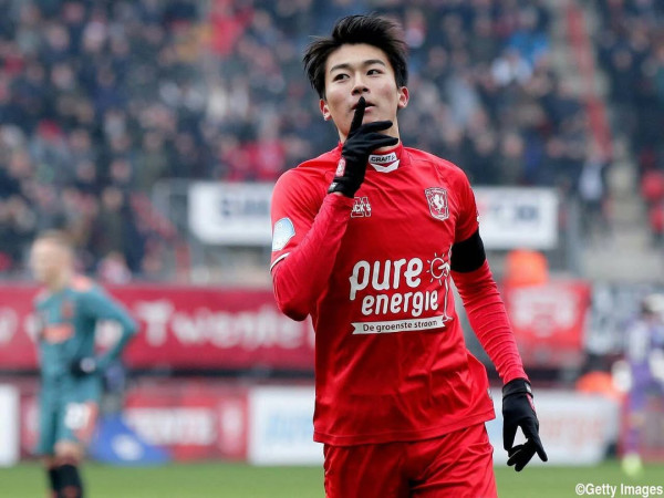 世界杯2026｜精选8位小鲜肉球星逐个看！日本中村敬斗、贝林厄姆、18岁天才亚马尔成热搜