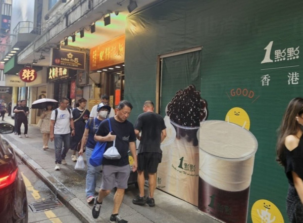 內地連鎖網紅手搖爆竄改食材保質期及環境極髒亂 官方發聲明致歉 曾有客飲出異物獲賠千元
