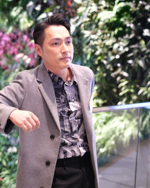 42歲TVB男藝人突然宣佈「轉跑道」 曾奪最佳男配角驚傳引退：做左十幾年