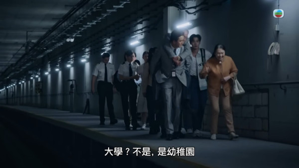飛常日誌II丨馬國明熬通頂孭足臨演伯伯兩小時 拍逃亡戲盡顯體力體貼力