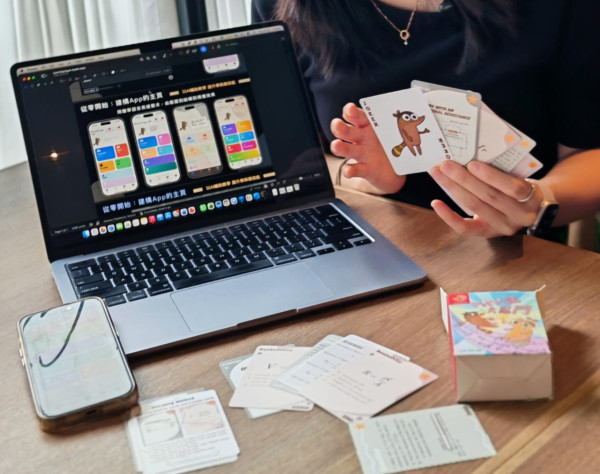 《PhyschinggLab》App 重構中學物理學習：專訪廖寶珊紀念書院黃老師 —— AI 時代下「素人教師」的教育科技實踐