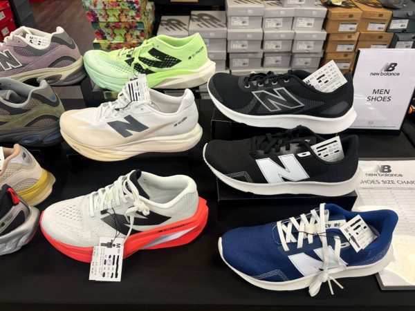 開倉優惠｜New Balance開倉低至2折！現場直擊 IU、張員瑛同款波鞋$539起 服飾/配件$90起