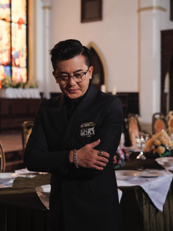 《爱·回家》男艺人宣布离巢TVB 结束12年宾主关系！黯然自嘲：自知未能做到夺目耀眼