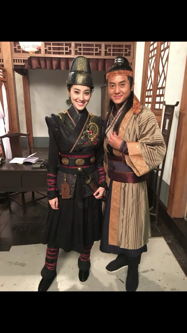 《爱·回家》男艺人宣布离巢TVB 结束12年宾主关系！黯然自嘲：自知未能做到夺目耀眼