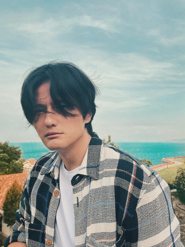 星二代男藝人驚傳婚變公開親自回應  隔空嗌交女方發文：時間留給自己！