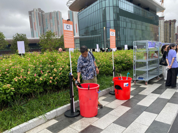 i-dle香港演唱會｜啟德體育園發雨天交通及入場提示！長傘禁入 場地提供3大寄存方案