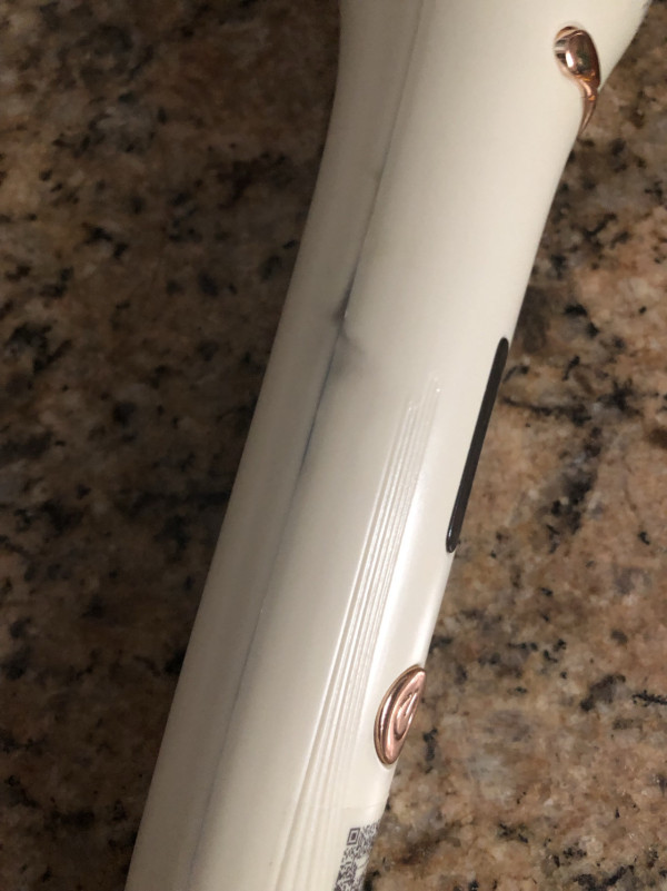 買電器拿命來較飛？網民貪便宜拼多多網購捲髮棒 半小時自爆全屋跳掣斷電 網民嘲：某國的會爆炸！