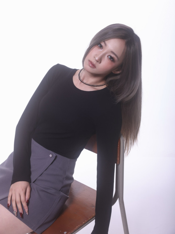 33歲女藝人宣佈離巢TVB回復自由身 入行9年黯然道別：從來都唔會後悔