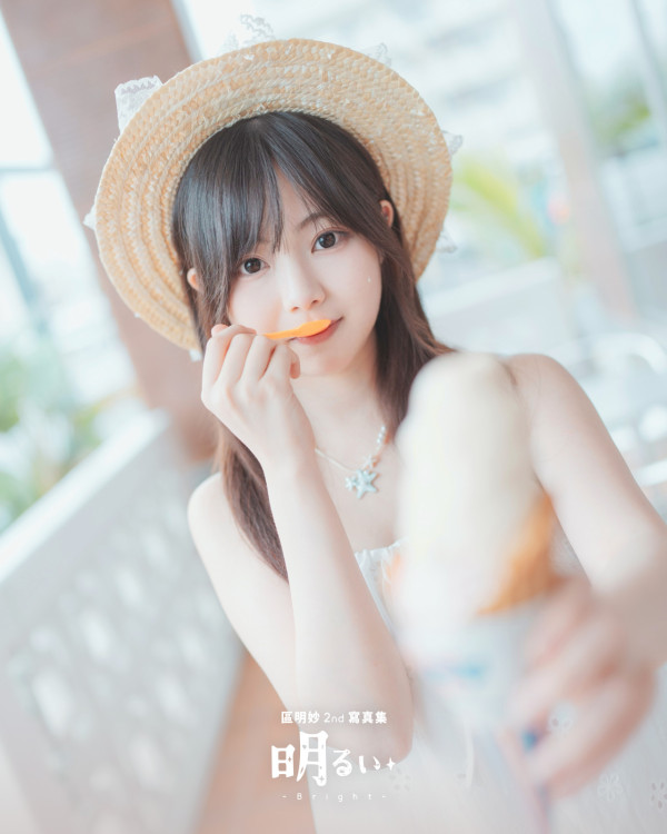 24岁TVB小花震撼推纯欲写真集！冲绳大解放性感内嵌“秘密武器”