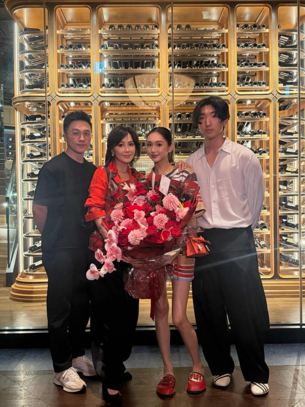 劉嘉玲30歲姪仔高顏值外型不輸明星！超級筍盤畢業英國建築系 盛傳將繼承億萬財產