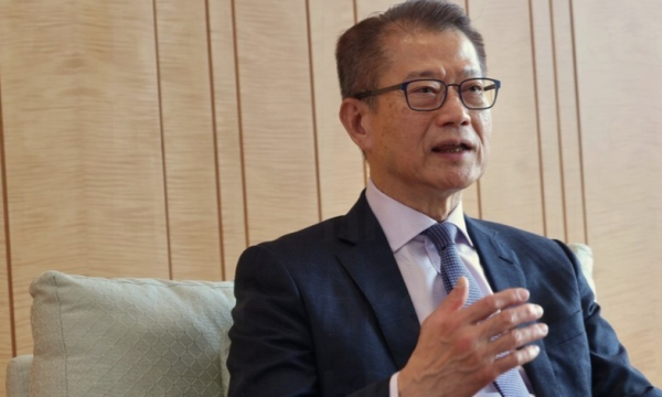 港府高官7月加薪！政務司長月薪破42萬 揭年度總開支飆1.8億元