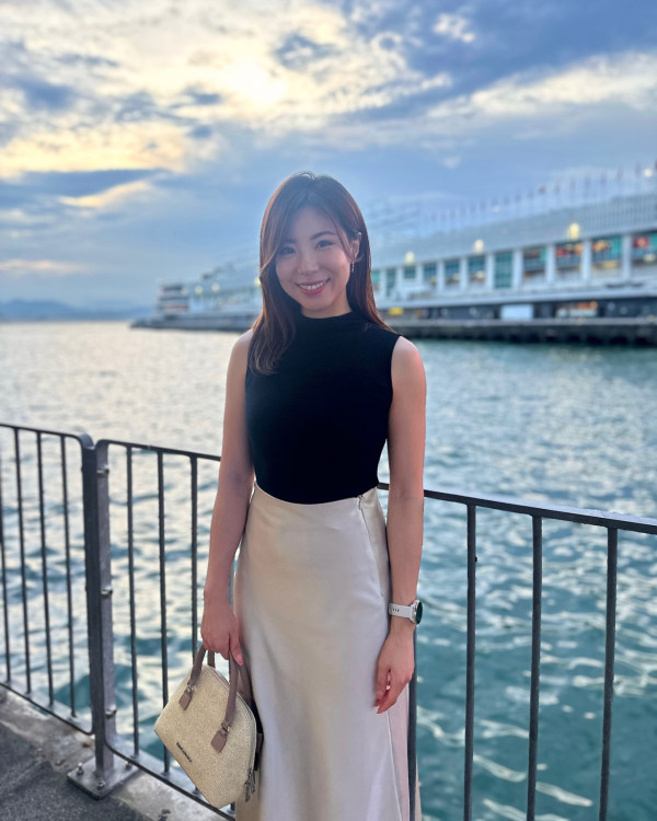 31歲前TVB新聞小花晒婚紗照榮升人妻！甜蜜告白新婚老公︰「對我無條件的支持」