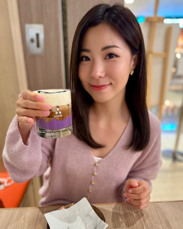 31歲前TVB新聞小花晒婚紗照榮升人妻！甜蜜告白新婚老公︰「對我無條件的支持」