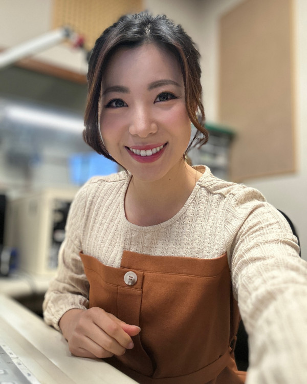 31歲前TVB新聞小花晒婚紗照榮升人妻！甜蜜告白新婚老公︰「對我無條件的支持」