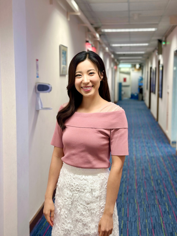 31歲前TVB新聞小花晒婚紗照榮升人妻！甜蜜告白新婚老公︰「對我無條件的支持」