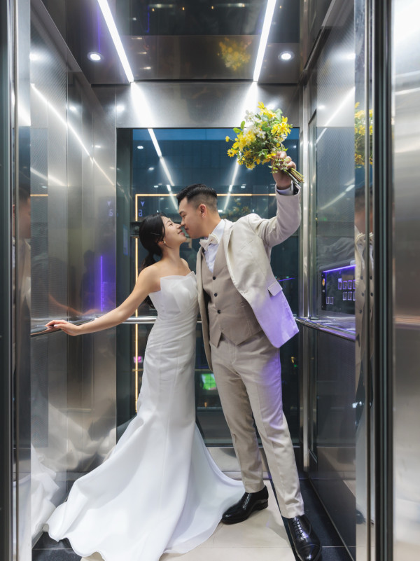 31歲前TVB新聞小花晒婚紗照榮升人妻！甜蜜告白新婚老公︰「對我無條件的支持」