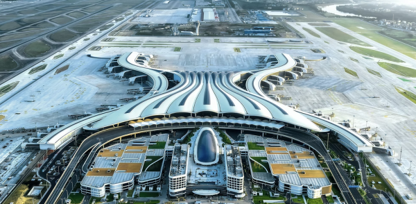 建築界奧斯卡評選!2026全球7大最美機場出爐!廣州超高觀景台/大師遺作入圍