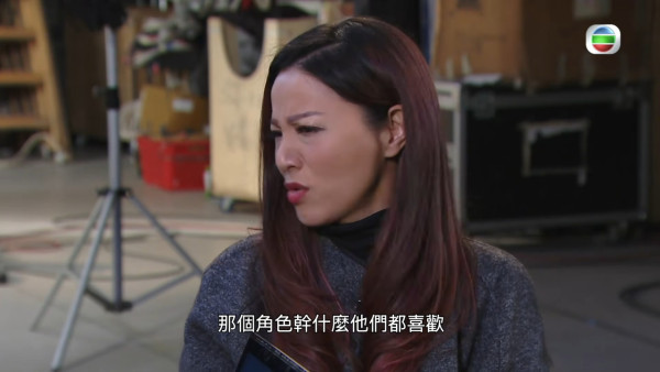 愛回家丨滕麗名拍最後外景感觸撰文逐一多謝！10年落幕道別網民不捨：會記住熊尚善