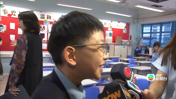 中一派位｜油麻地朱同學放榜獲派華仁狂爆金句 興奮手舞足蹈令女主播都忍唔到笑