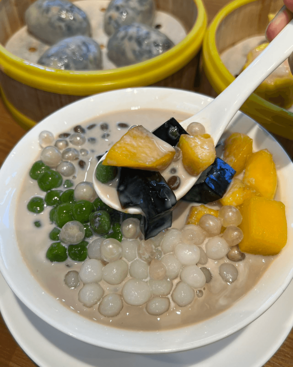 【深圳甜品2026】深圳8間特色糖水店推介 ¥15起食姜汁撞奶/超大芒果糯米糍/日式綿綿冰