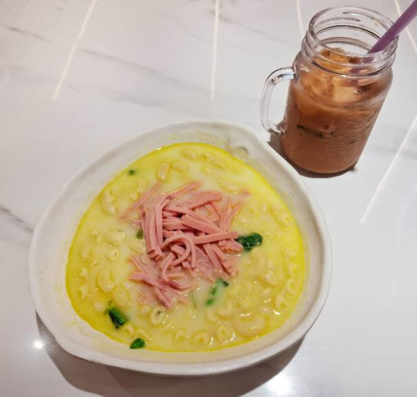 5大癌症名醫同列1款絕對不吃食物！食安中心：日食一口即增18%大腸癌風險