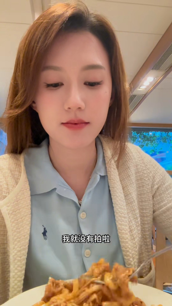 《愛回家》小花認無劇拍前路茫茫轉行做OL！放下港姐身段為養家：唔可以再咁任性