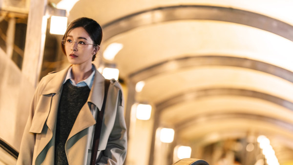 不眠日TVB線上看｜1-8集結局全劇透劇情簡介＋演員陣容大公開！白敬亭文詠珊捲入時間迴圈