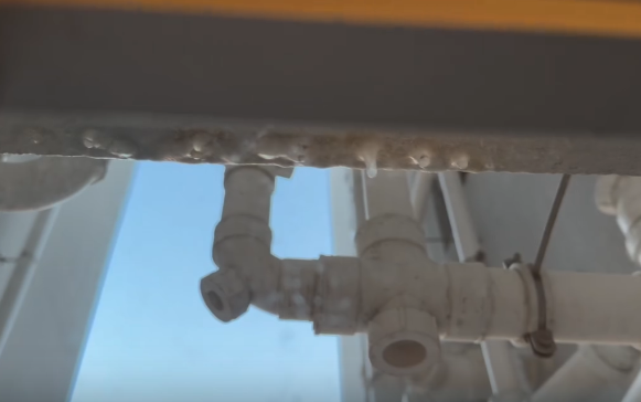 啟德新居屋未入住先現鐘乳石外牆！6部門遭控射波 房署揭上層業主1舉動變禍首