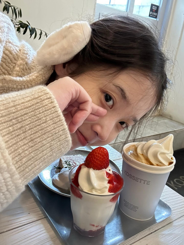33歲女歌手證實病情復發緊急停工！宣布取消9月演唱會：真的撐不下去