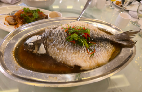 港女新開蒸魚豉油驚見蟲形異物？官方揭1步做錯即發霉　附保存關鍵3步曲