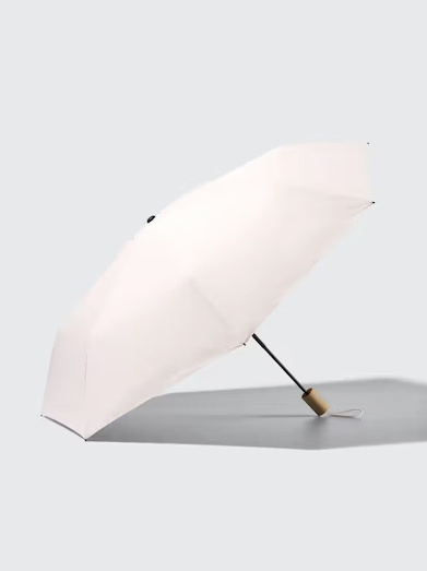 UNIQLO最強防曬遮登陸香港！晴雨兩用唔使$200！日本人瘋搶激讚：隔熱率達45%